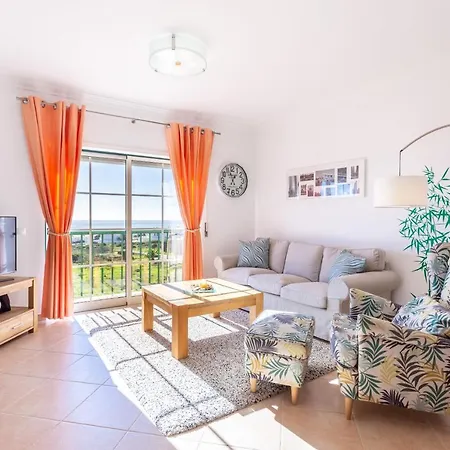 Lovely 2 Bedroom Apartment Including Pool, Stunning Ocean Views & Beach Closeby Praia Da Luz Exterior photo